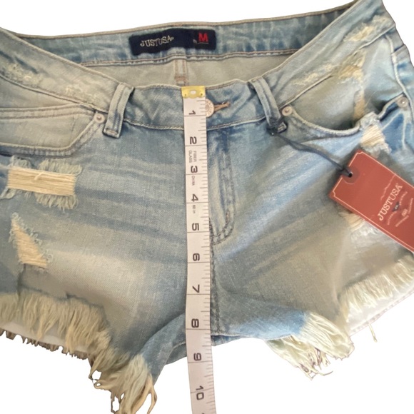Just USA Cut Off Mid Rise Denim Fray Shorts Light Blue Distressed Medium - Picture 10 of 11